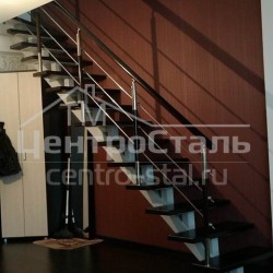 Лестницы на центральном металлическом косоуре - ЦентроСталь-Урал - Екатеринбург